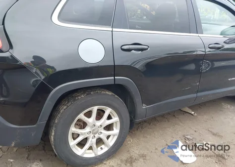 2016 Jeep Cherokee Latitude из США, поврежденный, VIN 1C4PJMCS5GW245979